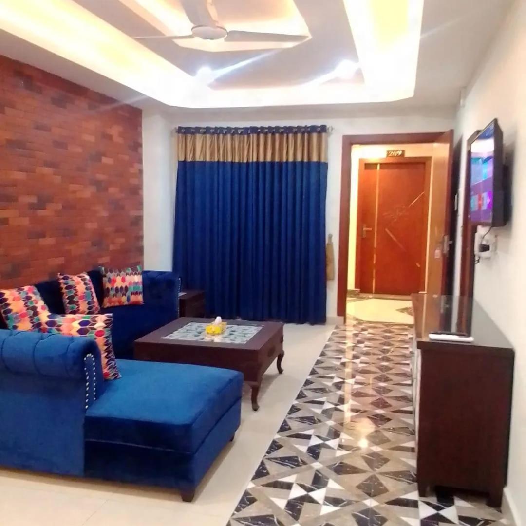 Royal Galaxy Hotel & Residence - Near Islamabad International Airport & Motorway Exterior photo