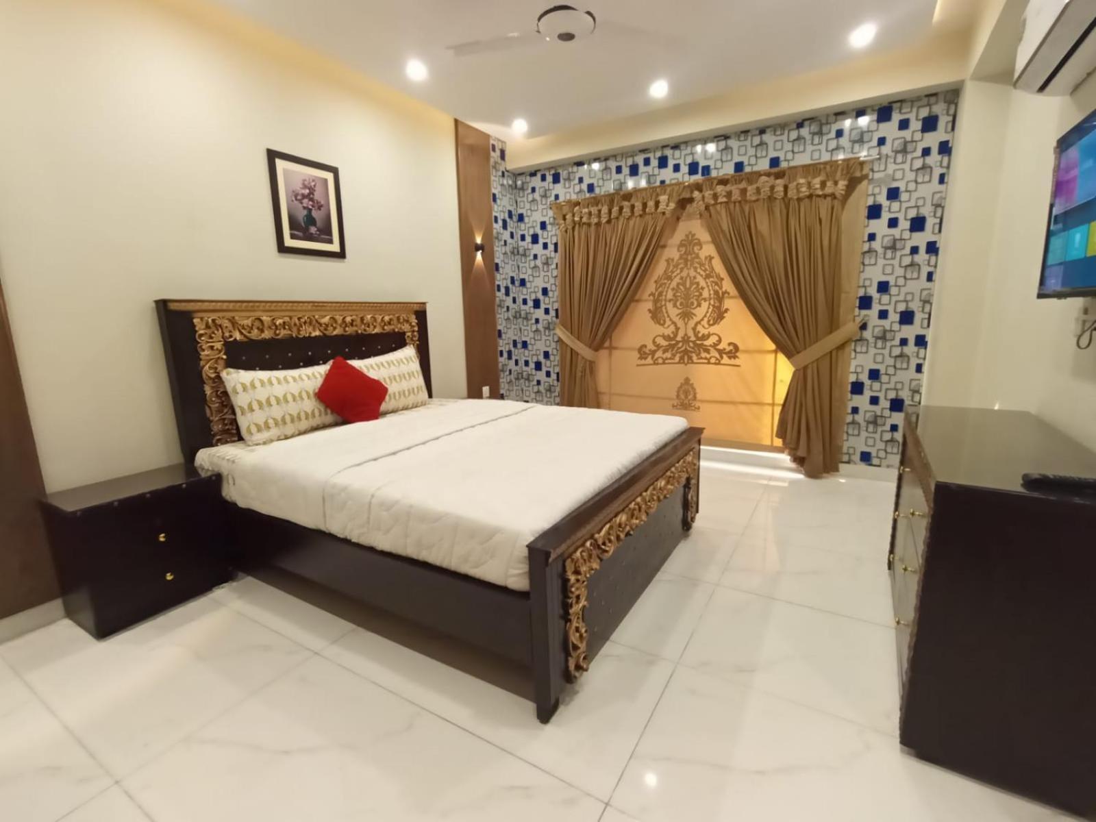 Royal Galaxy Hotel & Residence - Near Islamabad International Airport & Motorway Exterior photo