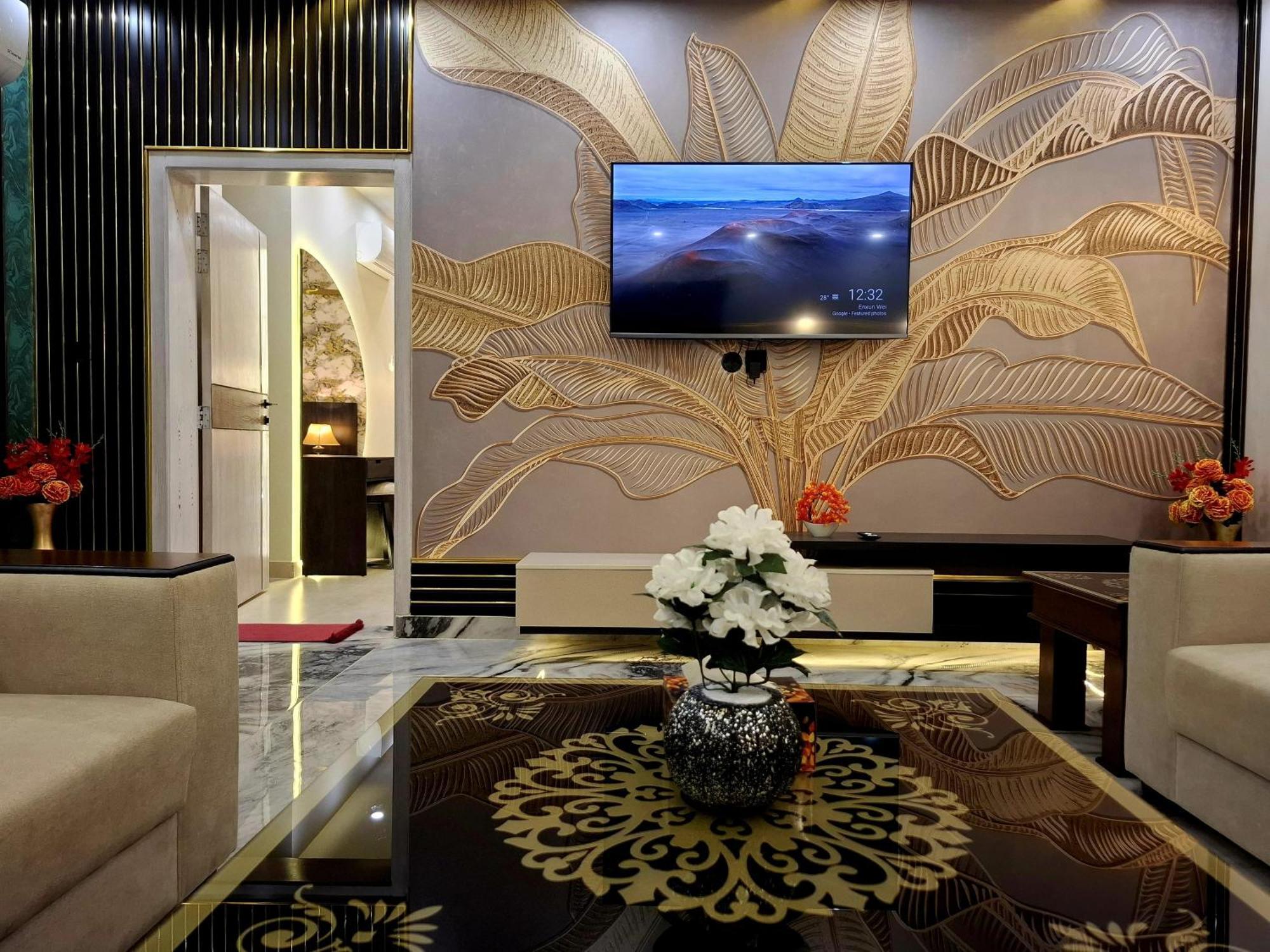 Royal Galaxy Hotel & Residence - Near Islamabad International Airport & Motorway Exterior photo
