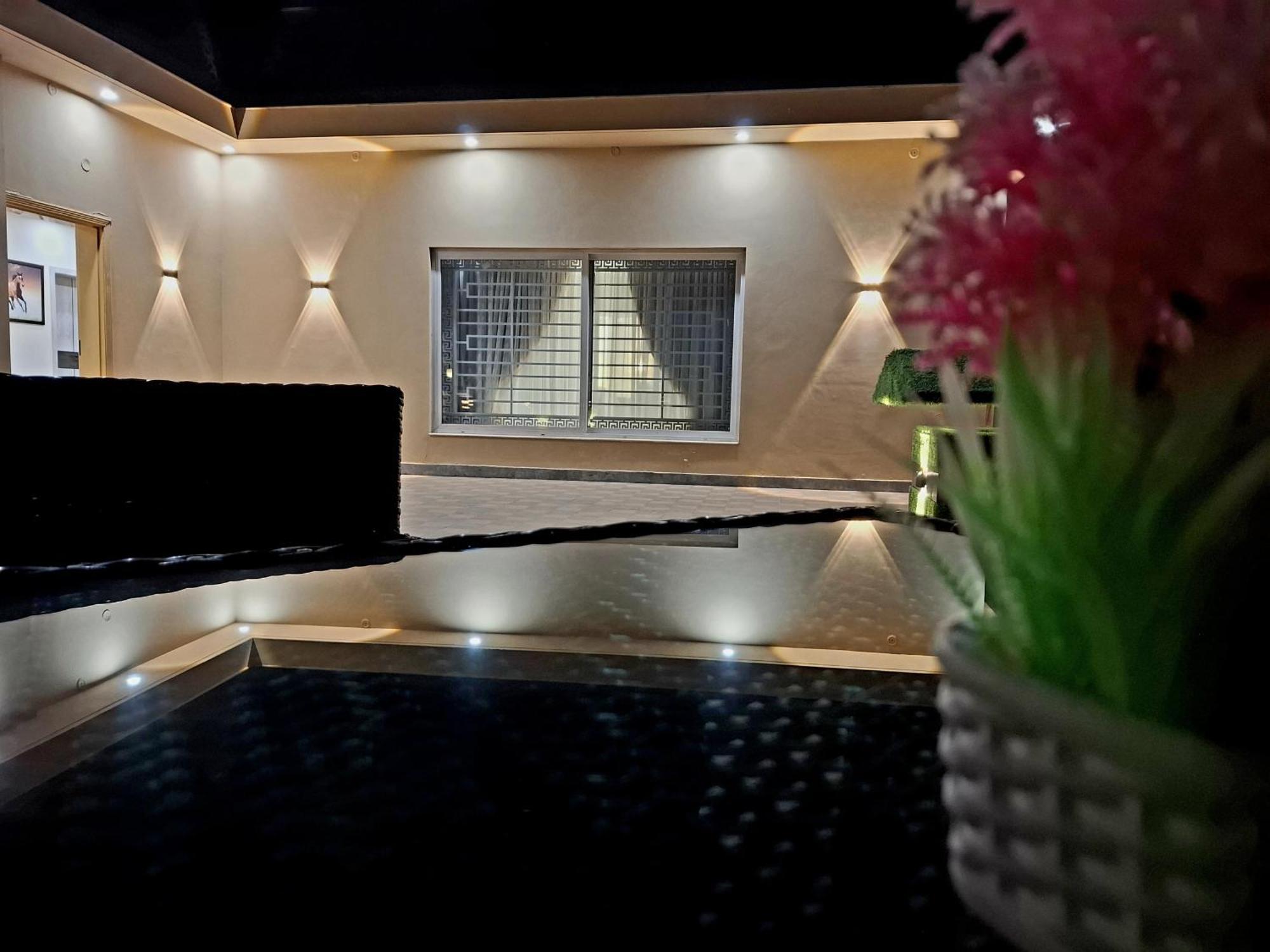 Royal Galaxy Hotel & Residence - Near Islamabad International Airport & Motorway Exterior photo