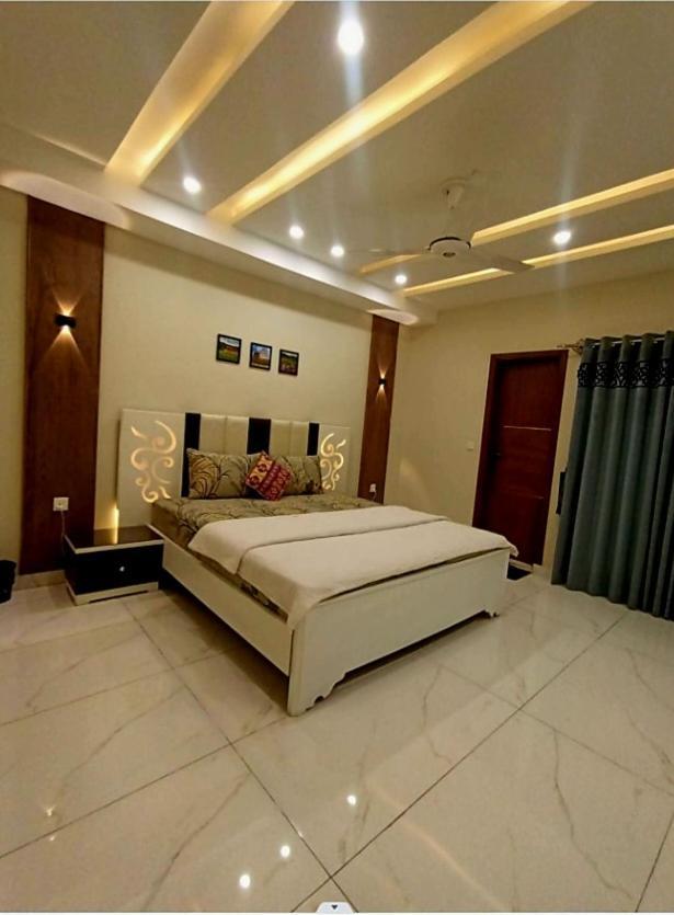 Royal Galaxy Hotel & Residence - Near Islamabad International Airport & Motorway Exterior photo